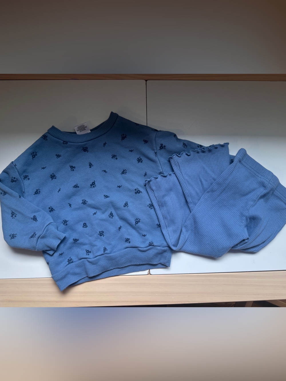 Member’s Mark Blue Floral Playwear Set Sweatshirt Flare Leg Ribbed Pants 2T